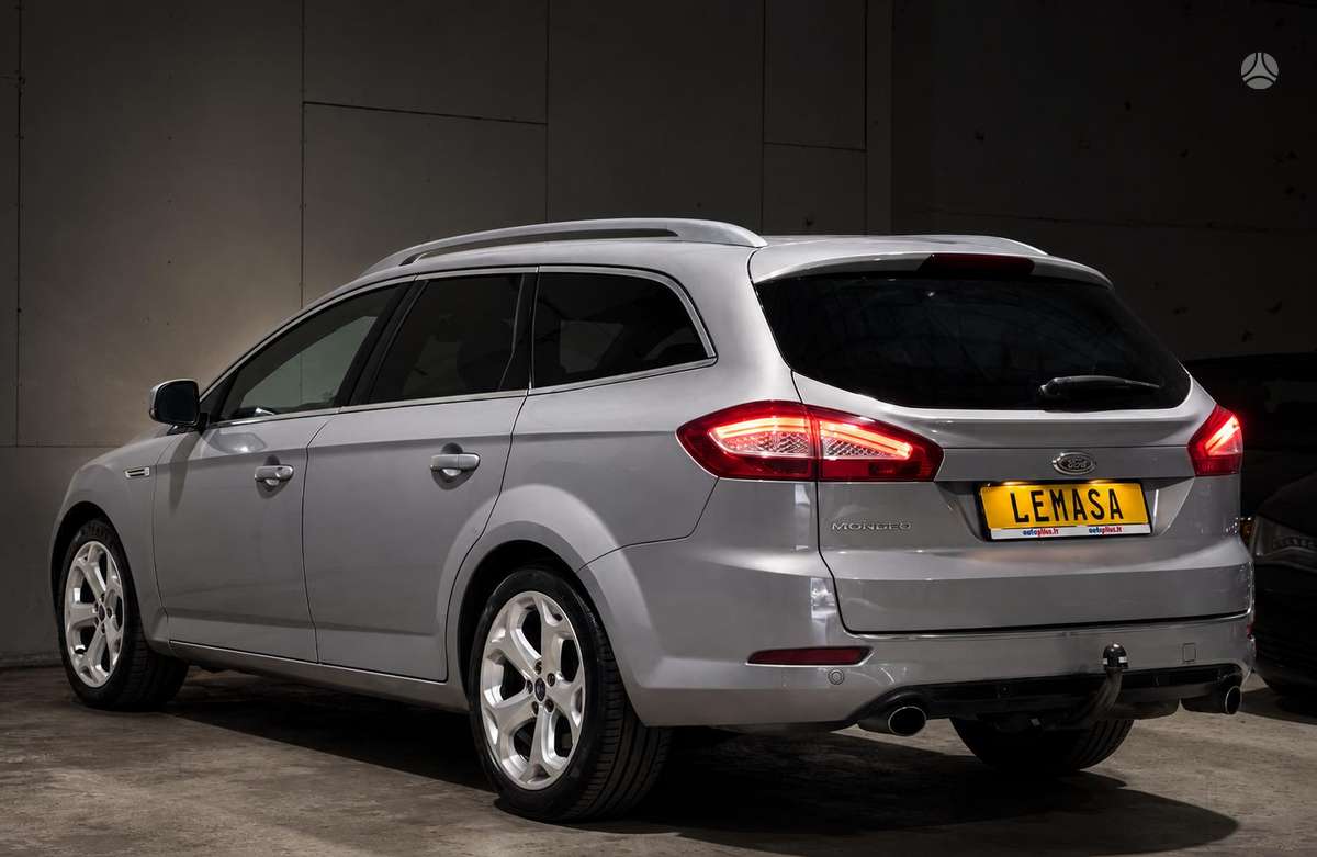 Ford Mondeo 2011 — photo 25