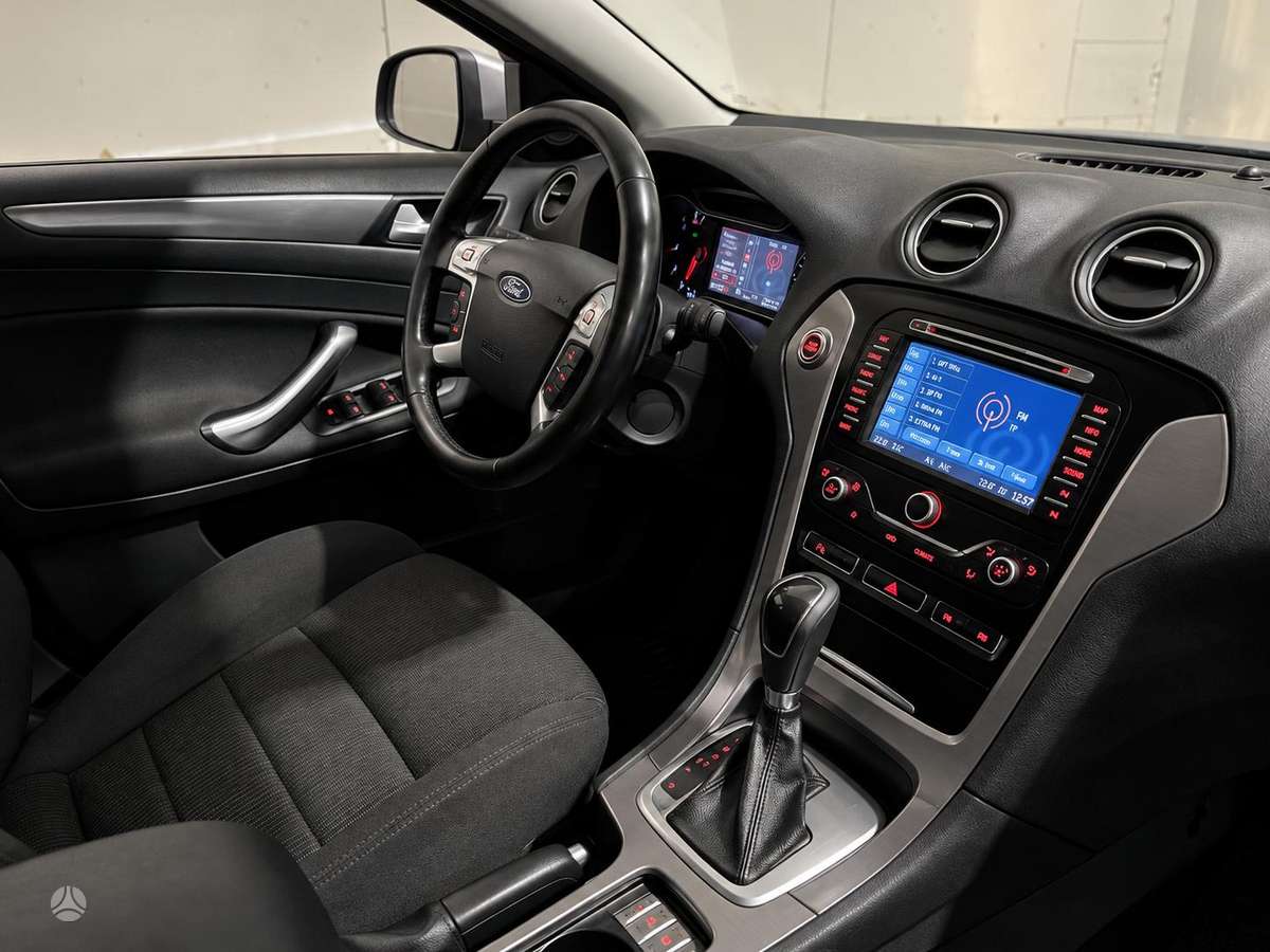 Ford Mondeo 2011 — photo 5