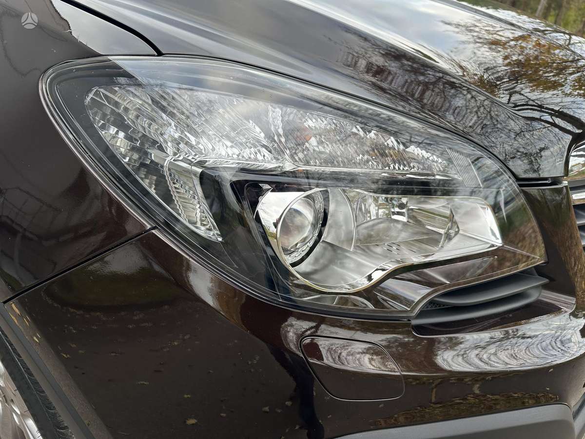 Opel Mokka 2013 — двигун 1686 cm³, 131 HP (96kW)