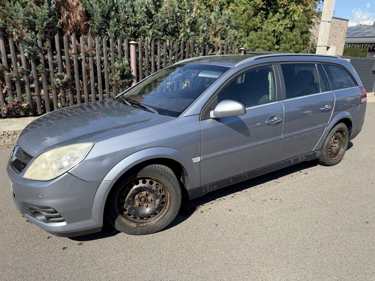 Opel Vectra 2009 — вигляд ззаду