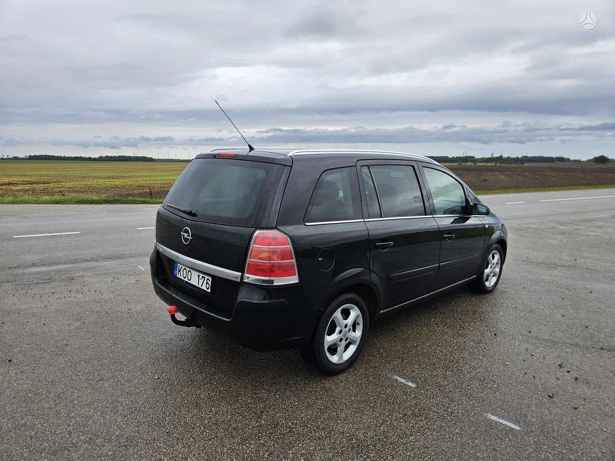 Opel Zafira 2007 — двигун 1910 cm³, 150 HP (110kW)