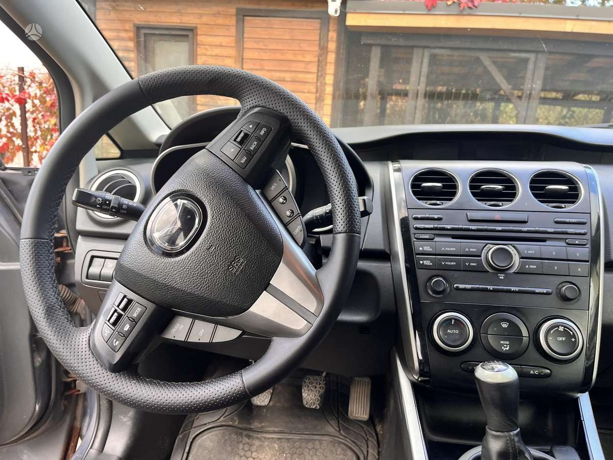 Mazda CX-7 2010 — photo 14