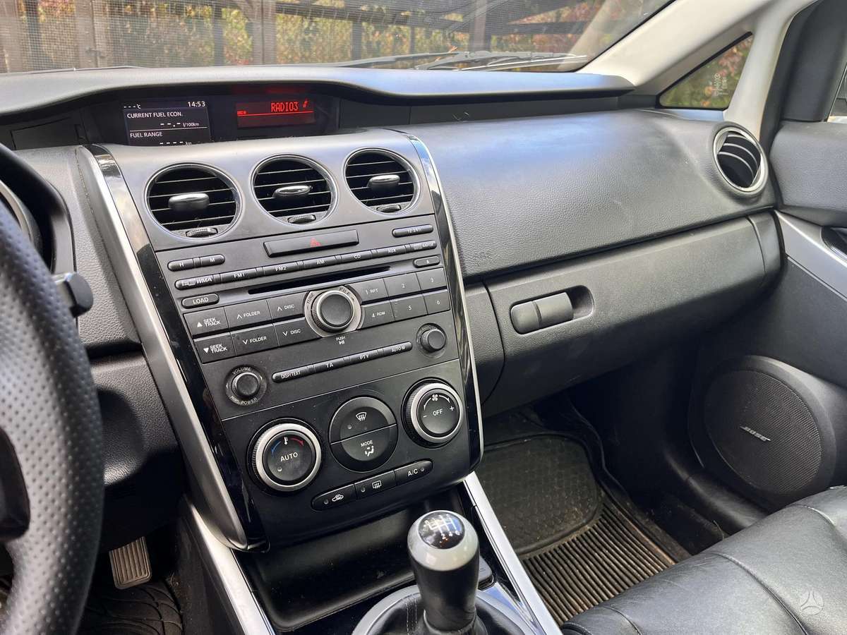 Mazda CX-7 2010 — photo 19