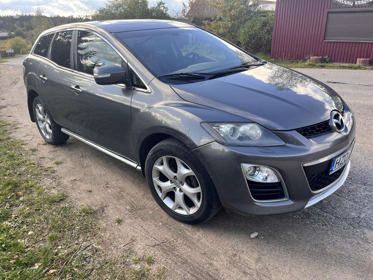Mazda CX-7 2010 — rear view
