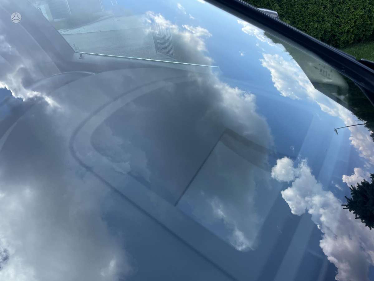 BMW 525 2010 — photo 21