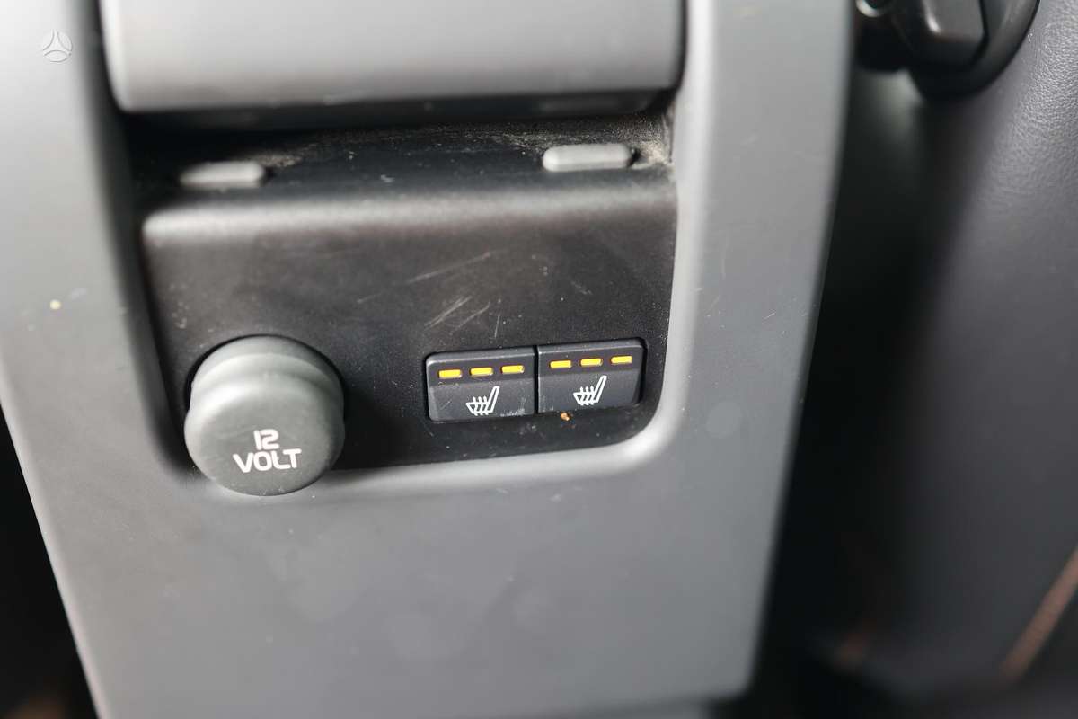 Volvo V60 2013 — photo 22