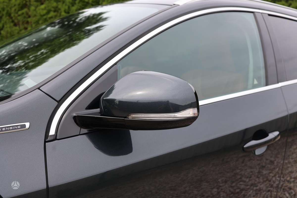 Volvo V60 2013 — photo 30