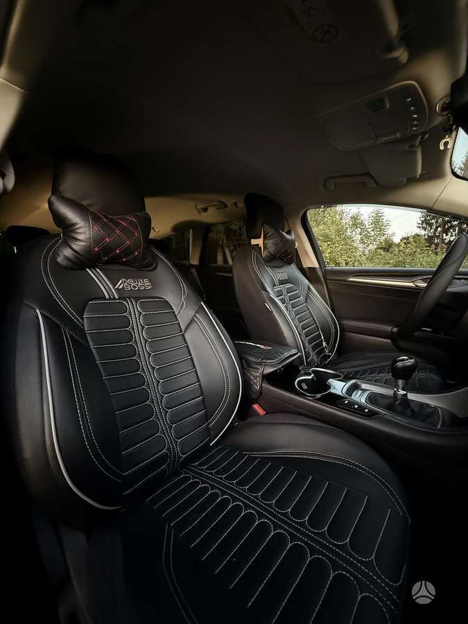 Ford Mondeo 2015 — салон