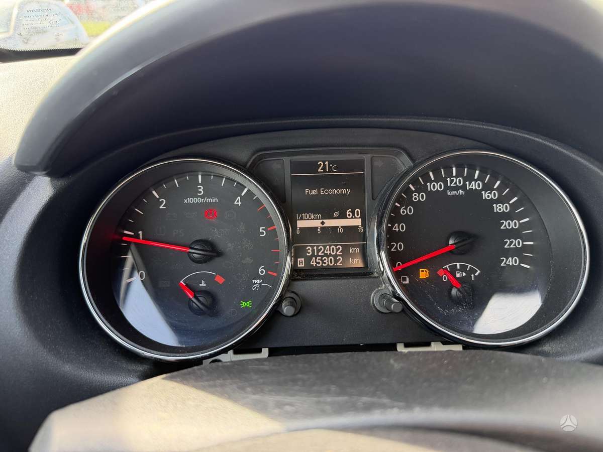 Nissan Qashqai 2010 — photo 12