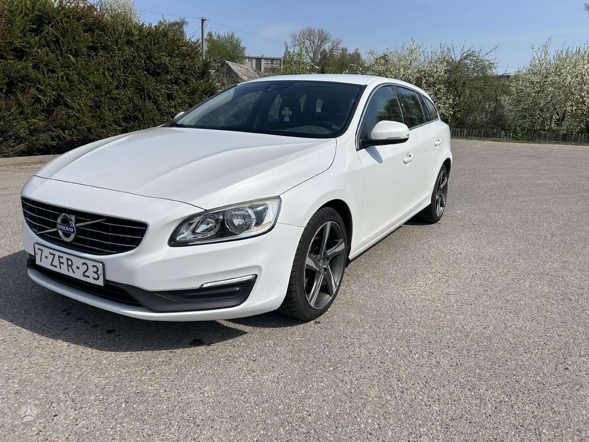 Volvo V60 2014 — photo 7