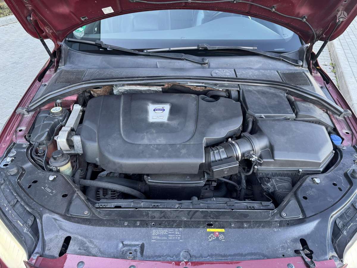 Volvo XC70 2010 — photo 19