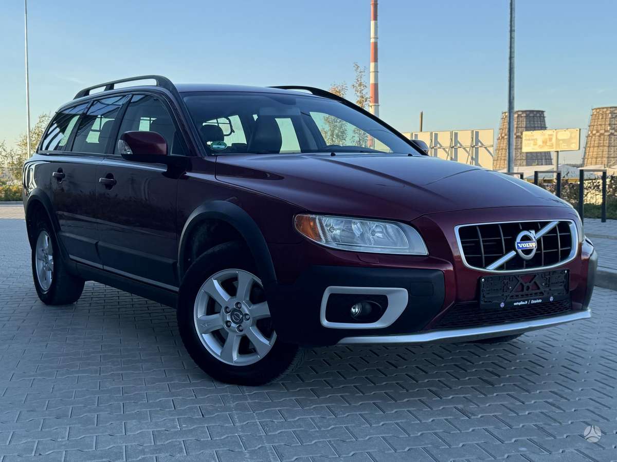 Volvo XC70 2010 — photo 6