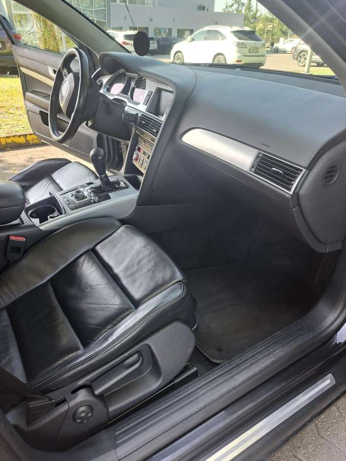 Audi A6 2009 — photo 12