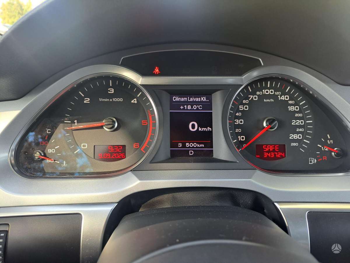 Audi A6 2009 — photo 16