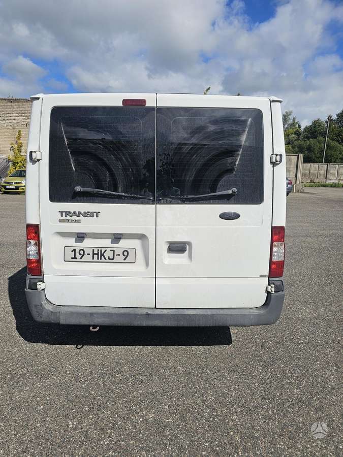 Ford Transit 2009 — interior