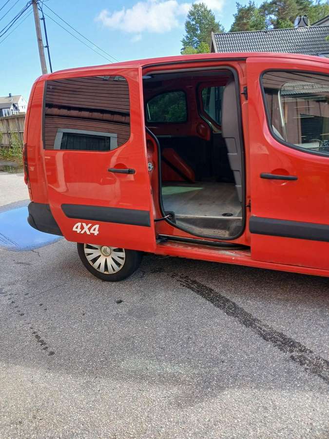 Citroen Berlingo 2015 — фото 12