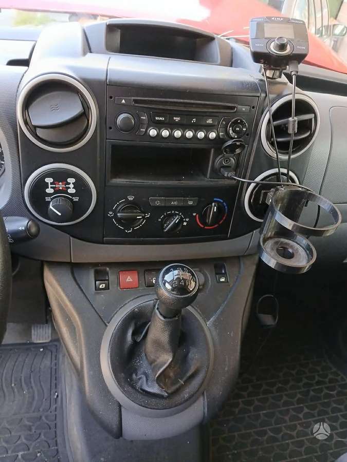 Citroen Berlingo 2015 — двигун 1560 cm³, 90 HP (66kW)
