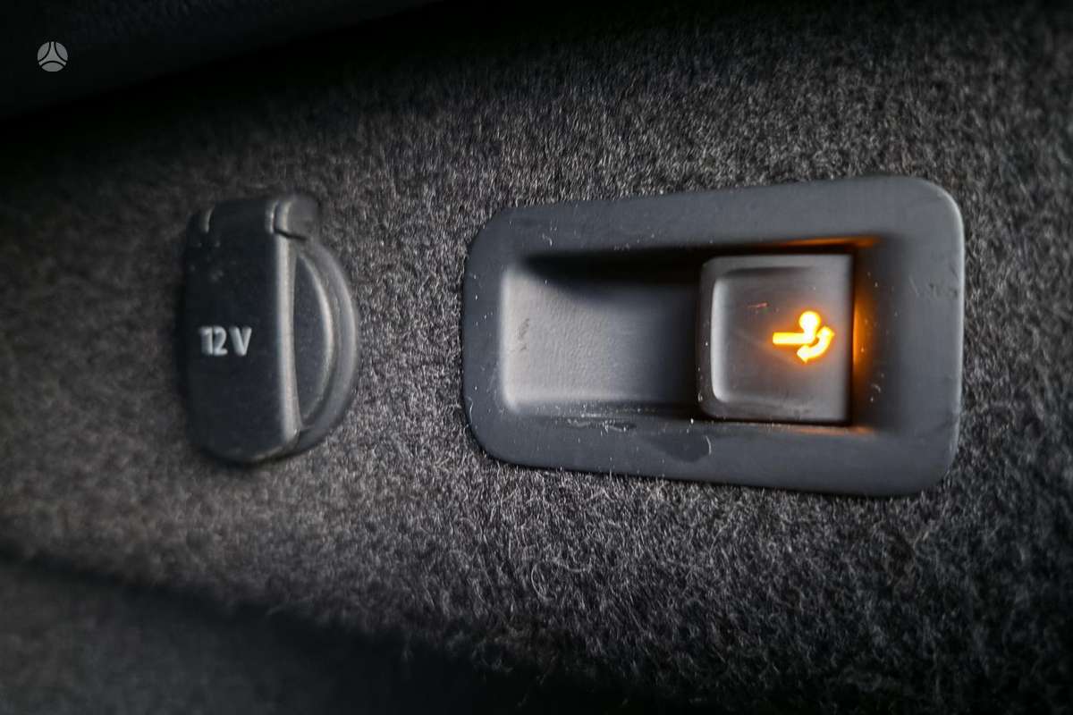 Volkswagen Passat 2015 — photo 11