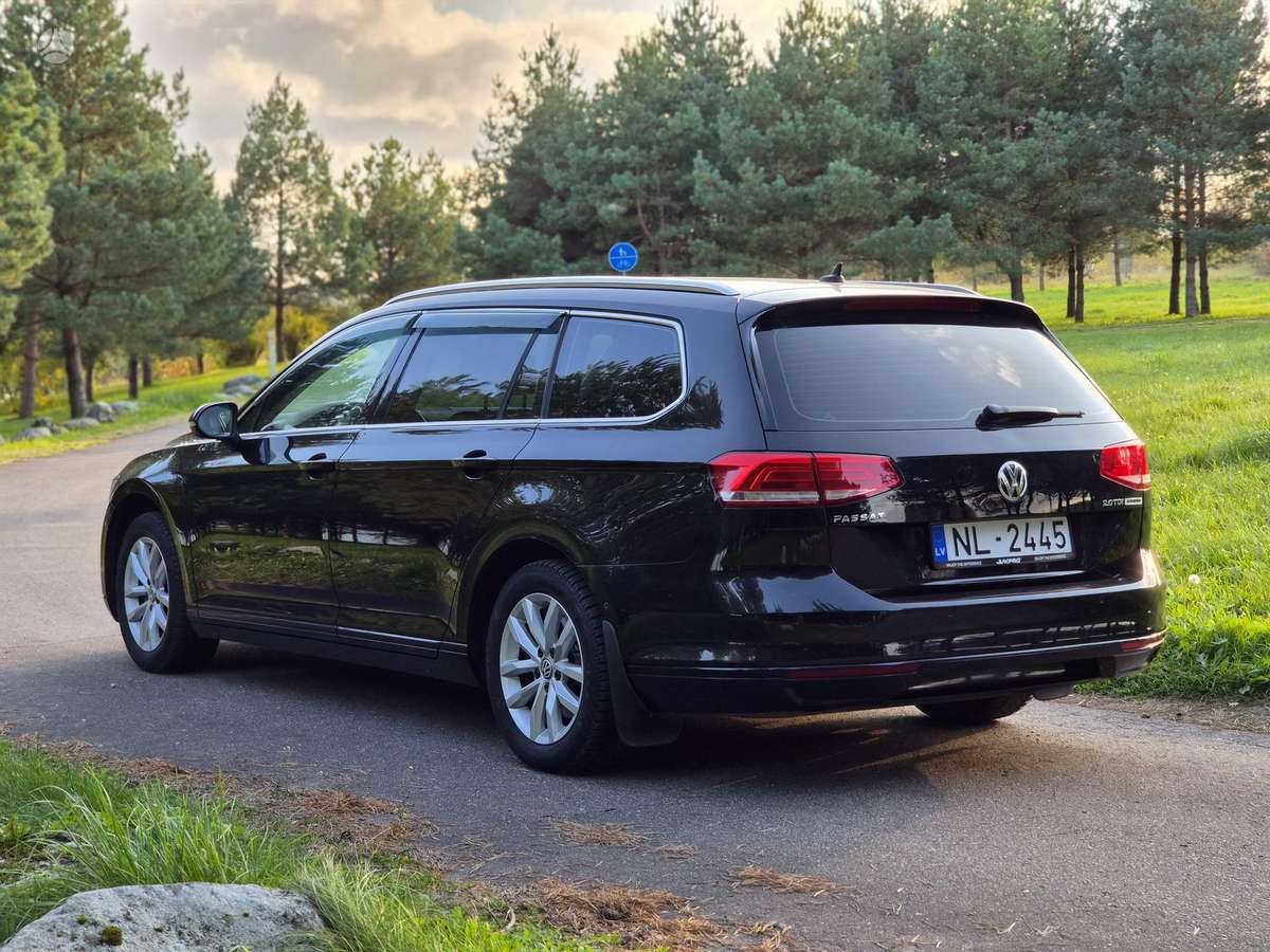 Volkswagen Passat 2015 — interior