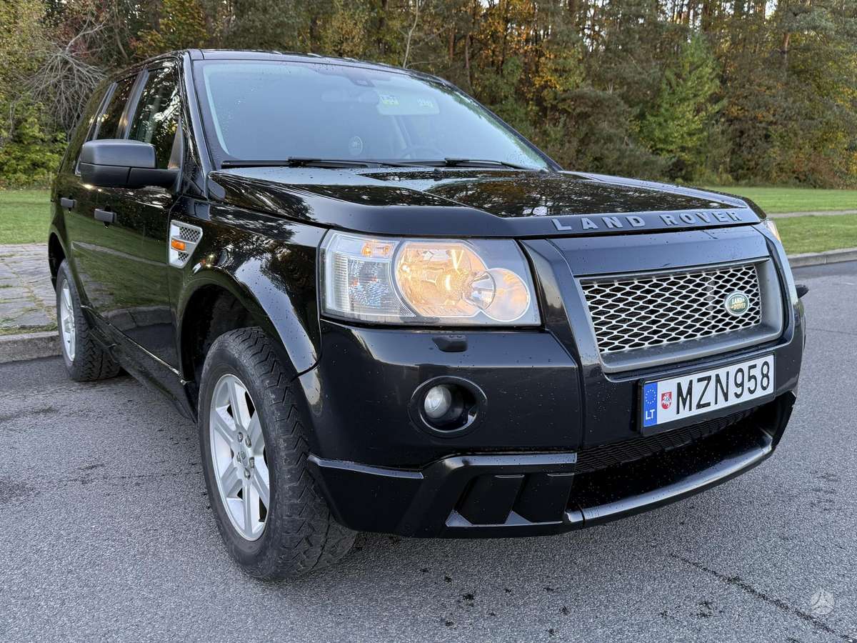 Land Rover 2008 — салон