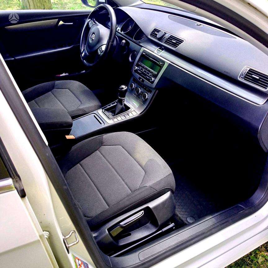 Volkswagen Passat 2014 — photo 16