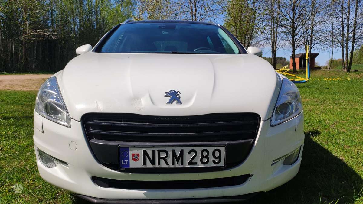 Peugeot 508 2014 — interior