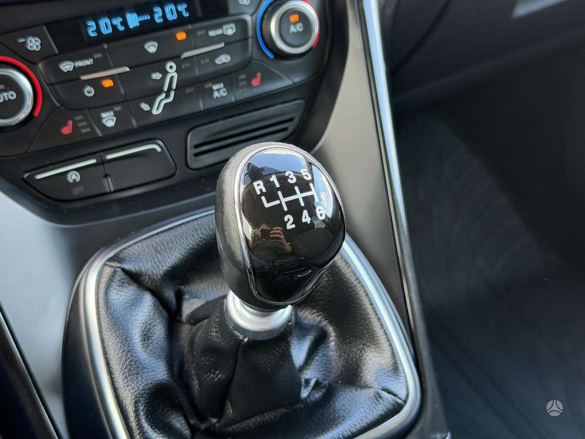 Ford C-MAX 2015 — фото 16