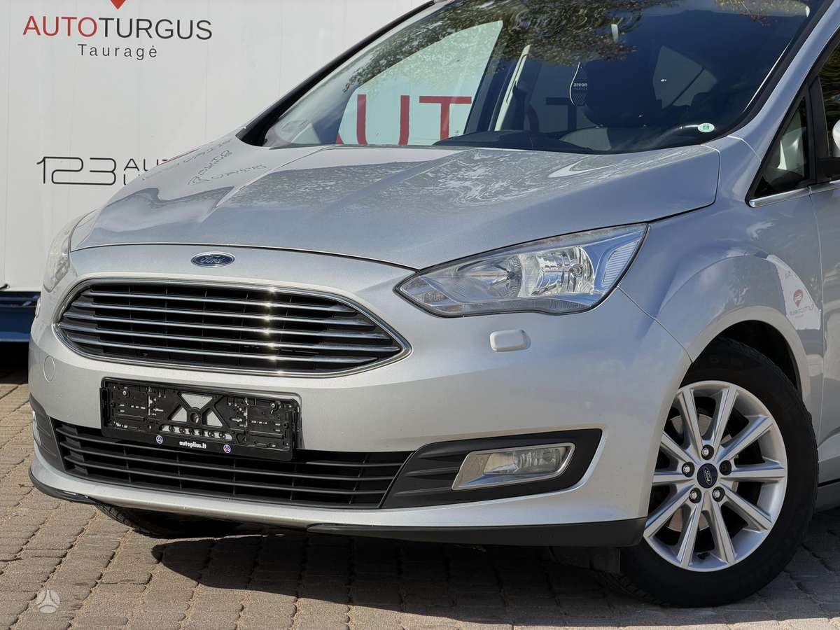 Ford C-MAX 2015 — вигляд ззаду