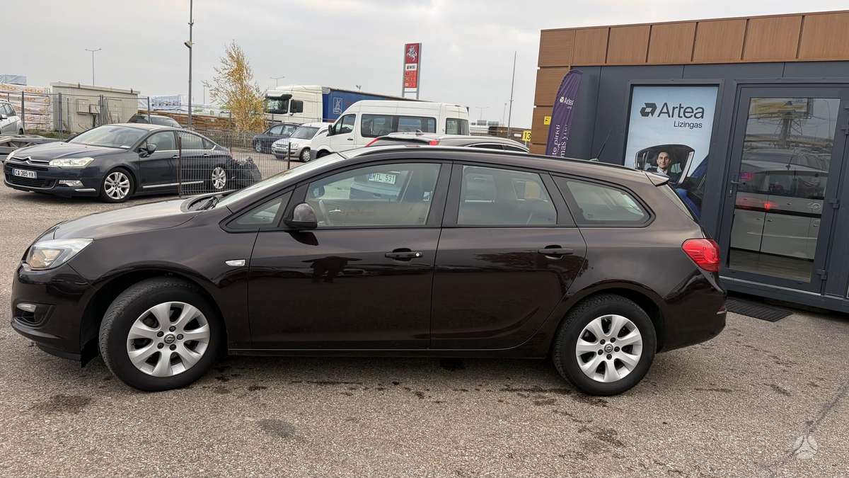Opel Astra 2014 — photo 6