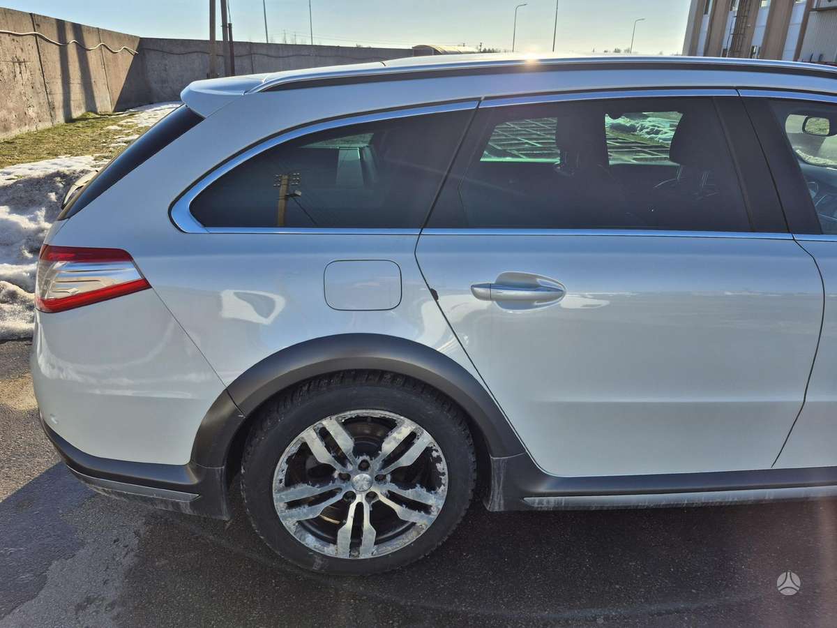 Peugeot 508 2015 — photo 11