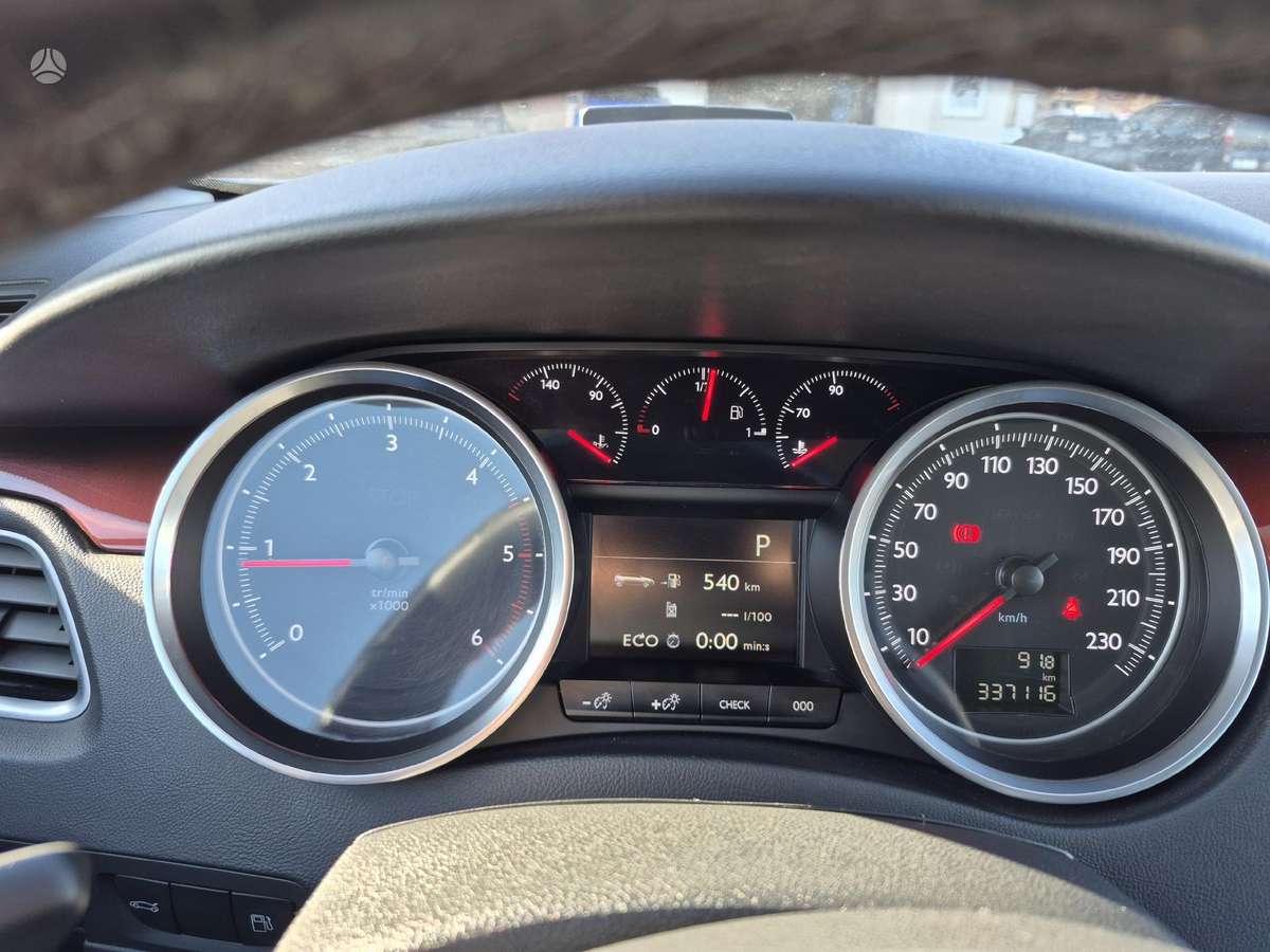 Peugeot 508 2015 — photo 26