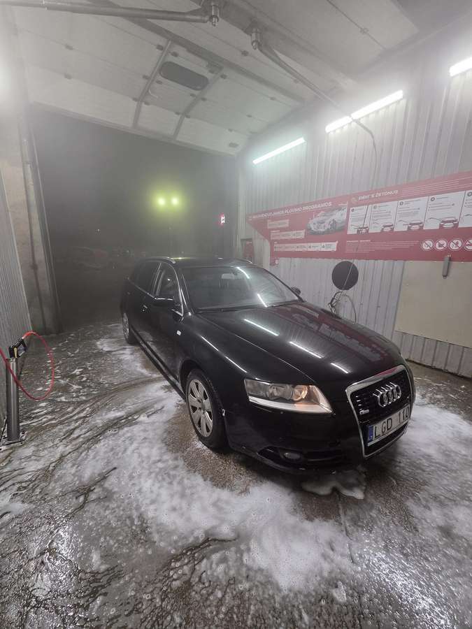 Audi A6 2005 — rear view