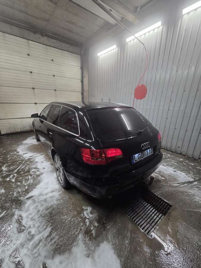 Audi A6 2005 — engine 2000 cm³, 140 HP (103kW)