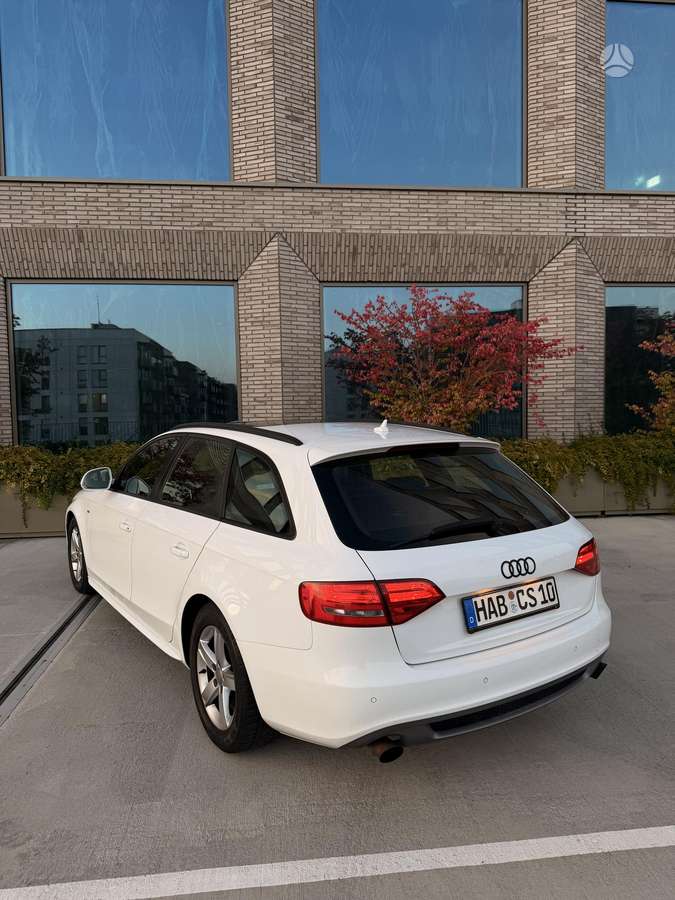 Audi A4 2008 — interior