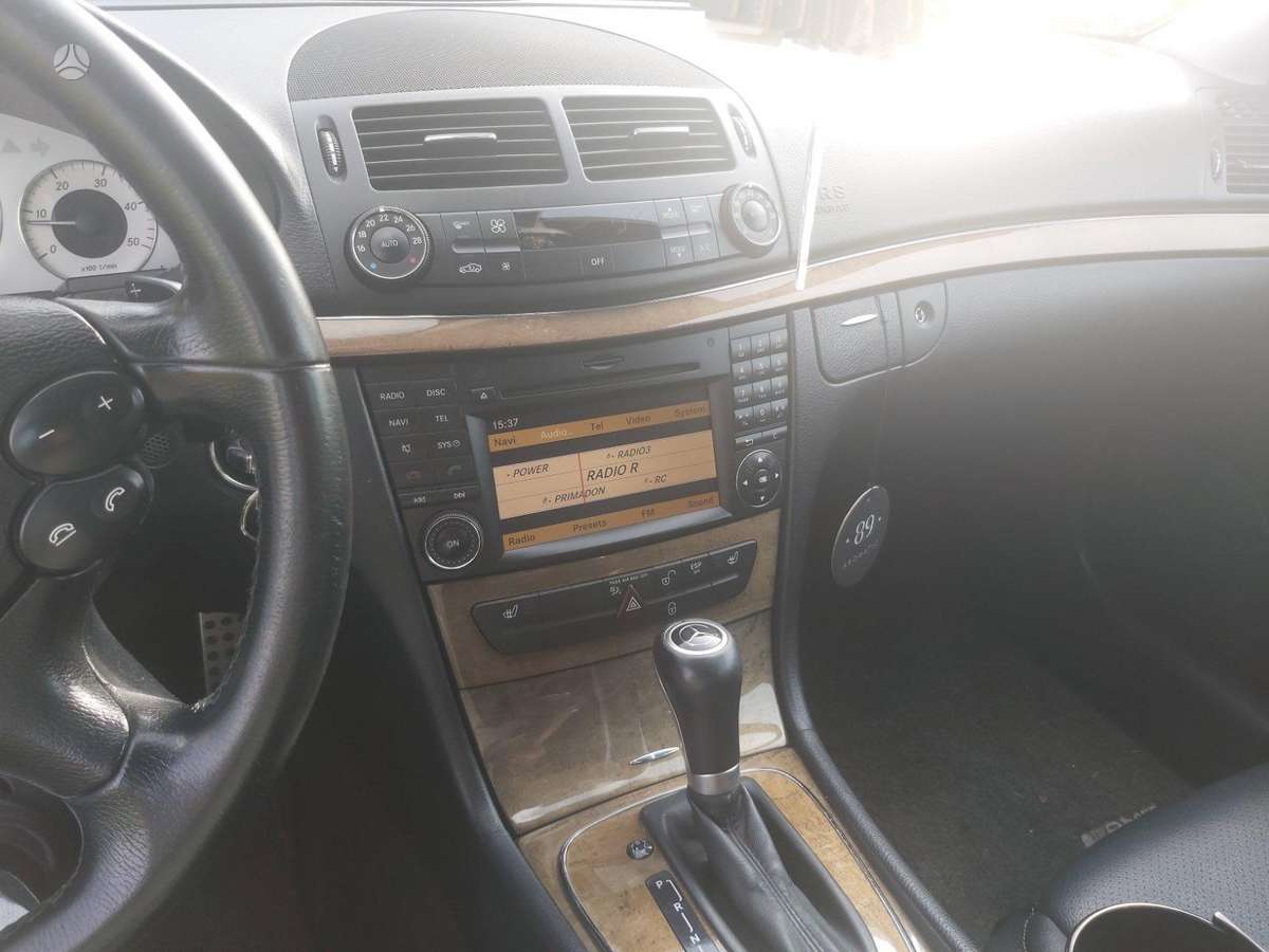 Mercedes-Benz E220 2008 — photo 5