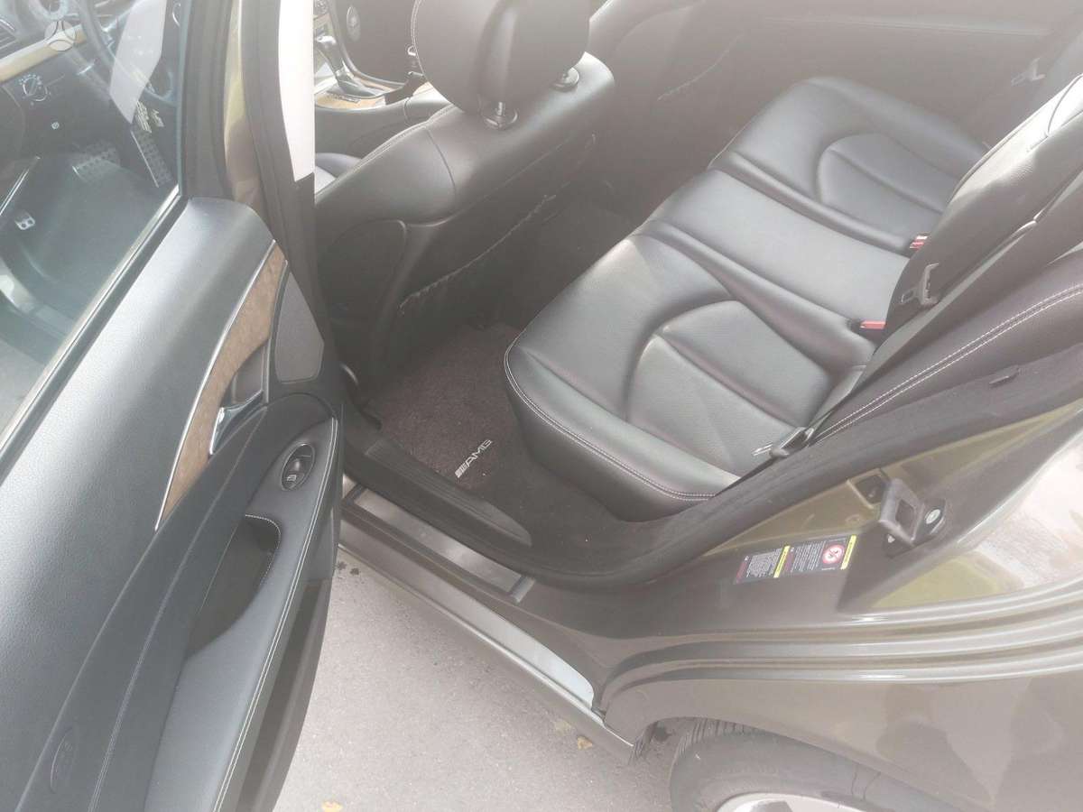 Mercedes-Benz E220 2008 — photo 7