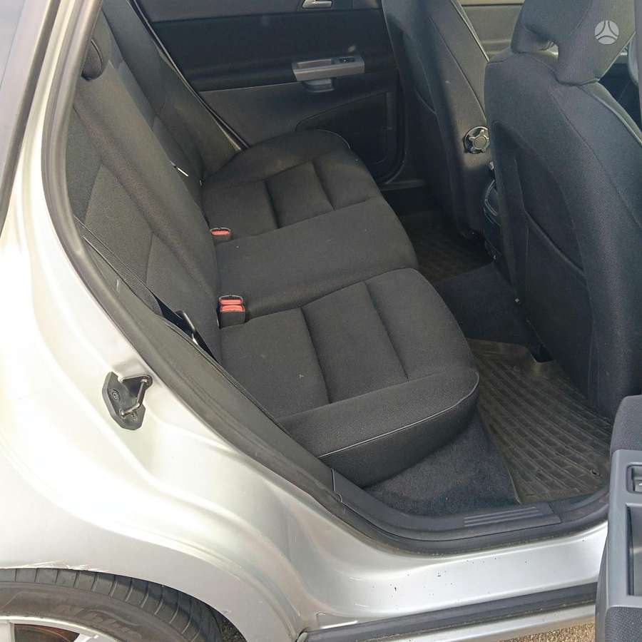 Volvo V50 2011 — photo 8