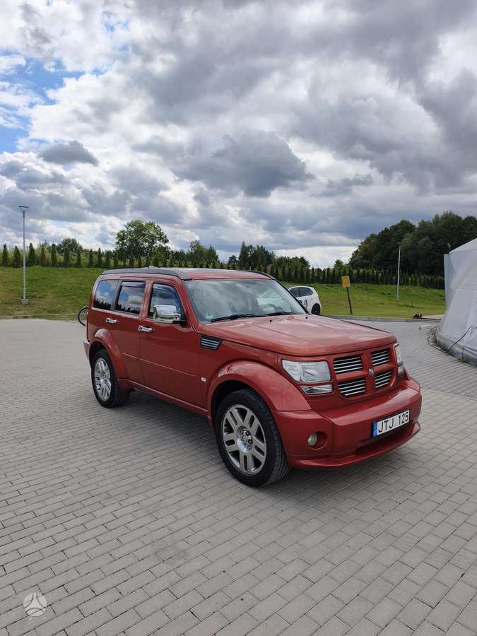 Dodge Nitro 2008 — rear view