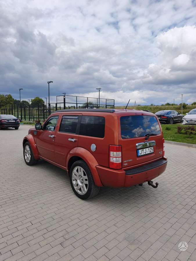 Dodge Nitro 2008 — engine 2777 cm³, 177 HP (130kW)