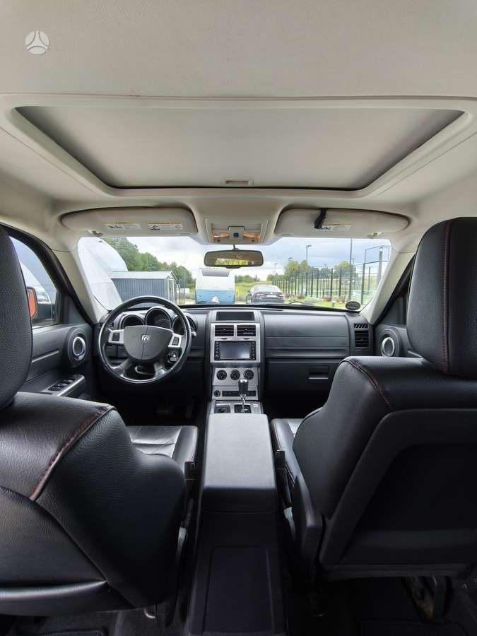 Dodge Nitro 2008 — photo 5