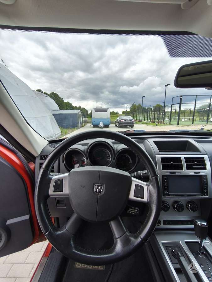 Dodge Nitro 2008 — photo 9