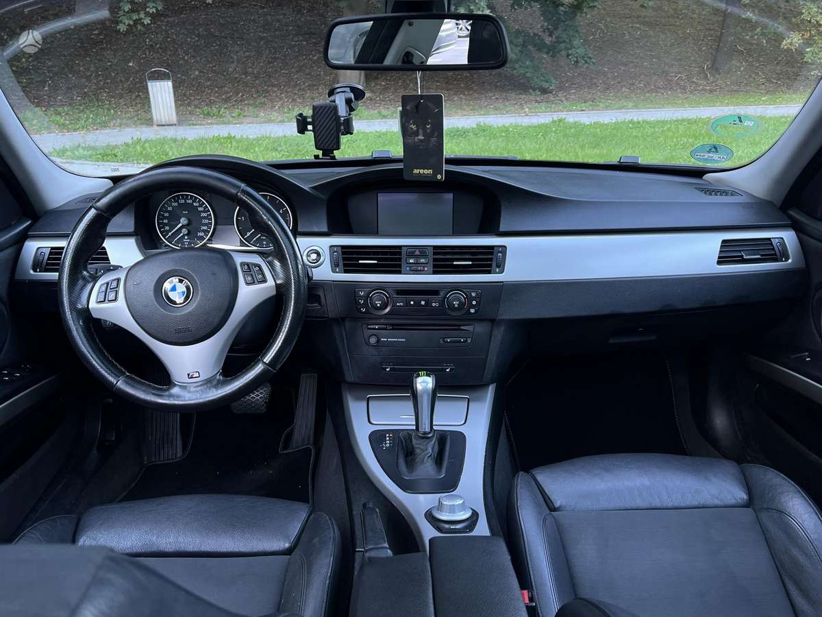 BMW 320 2006 — photo 13