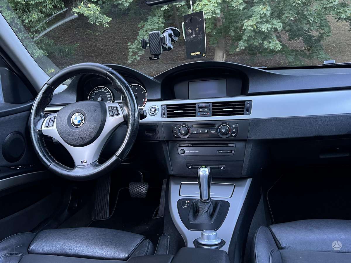 BMW 320 2006 — photo 14