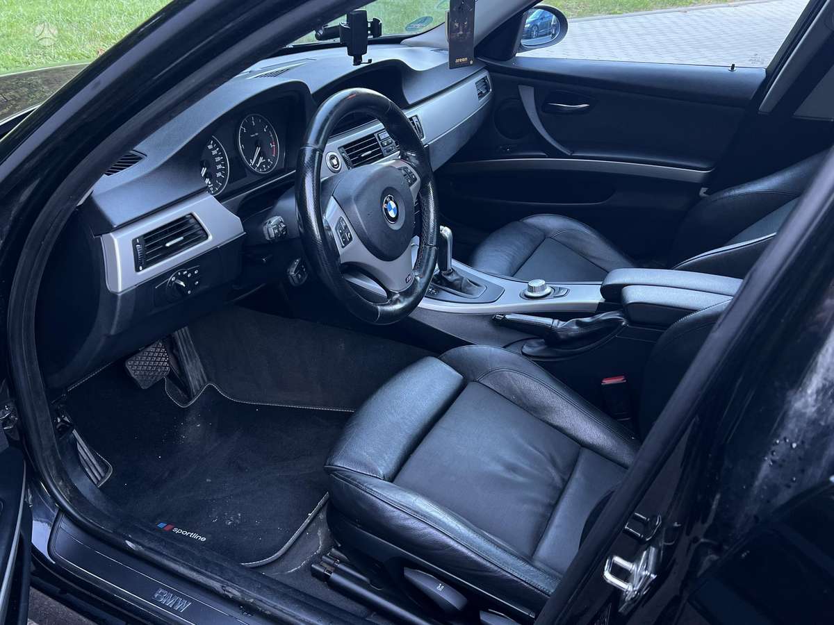 BMW 320 2006 — photo 16