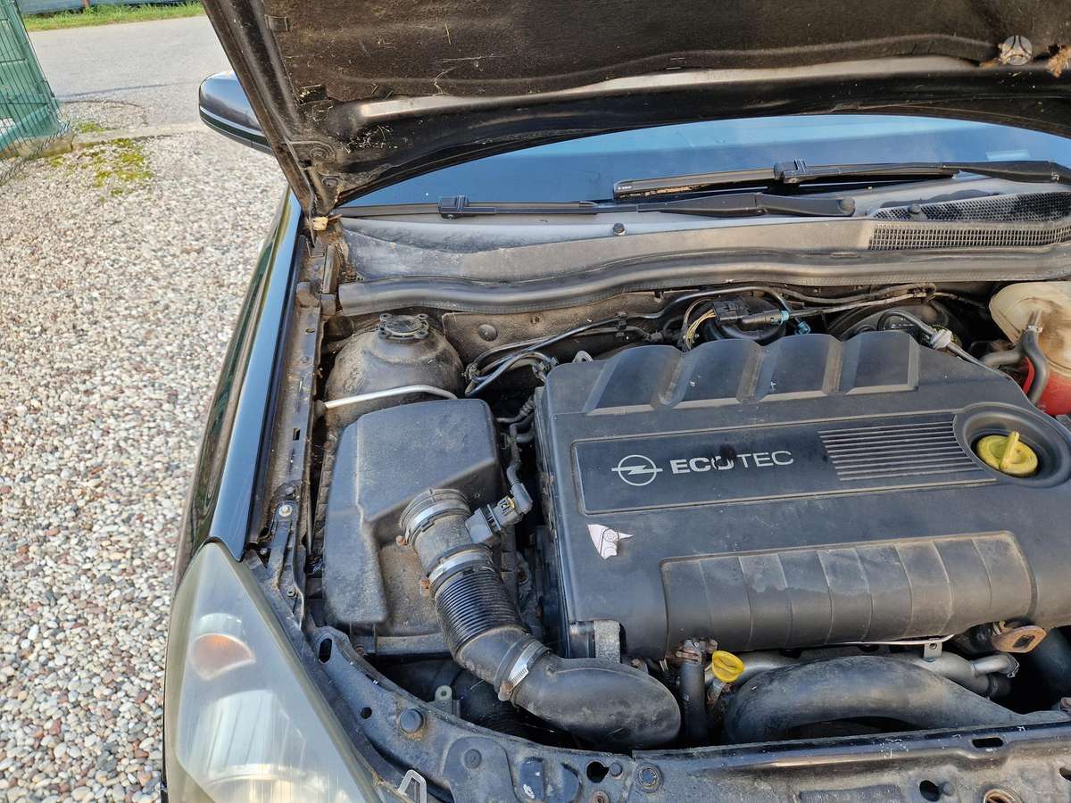 Opel Astra 2005 — photo 10