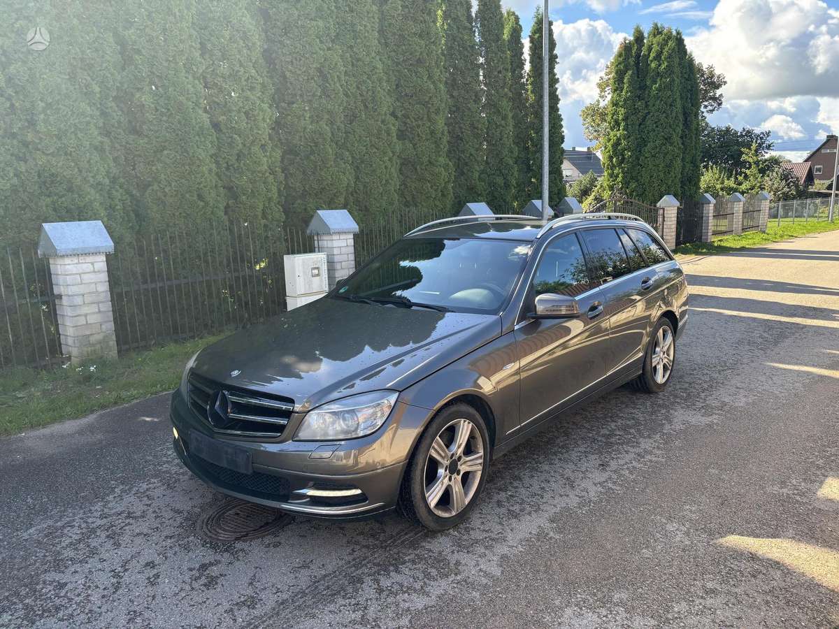 Mercedes-Benz C350 2010 — vehicle for AFU Ukraine