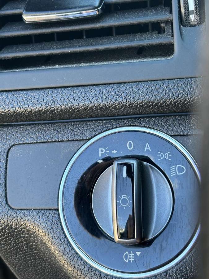 Mercedes-Benz C350 2010 — photo 18