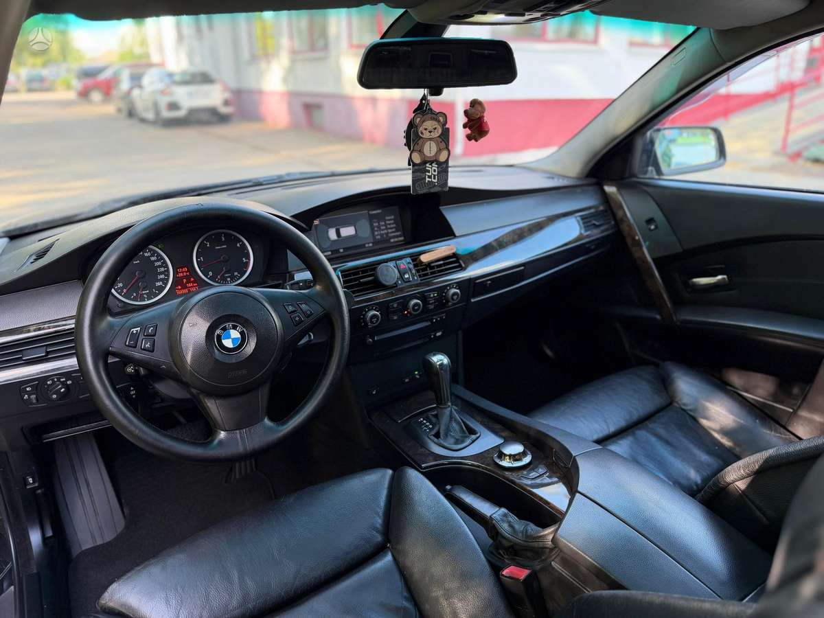 BMW 525 2006 — photo 10