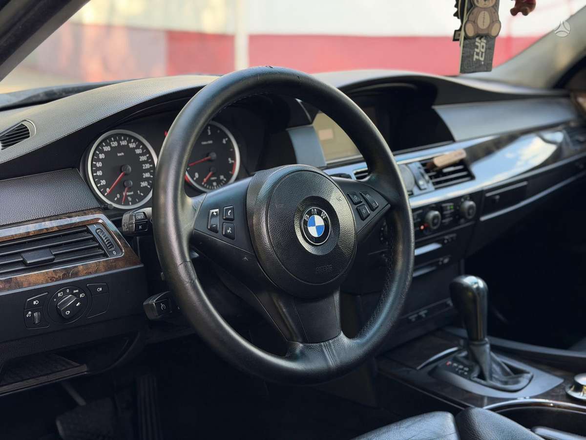 BMW 525 2006 — photo 19