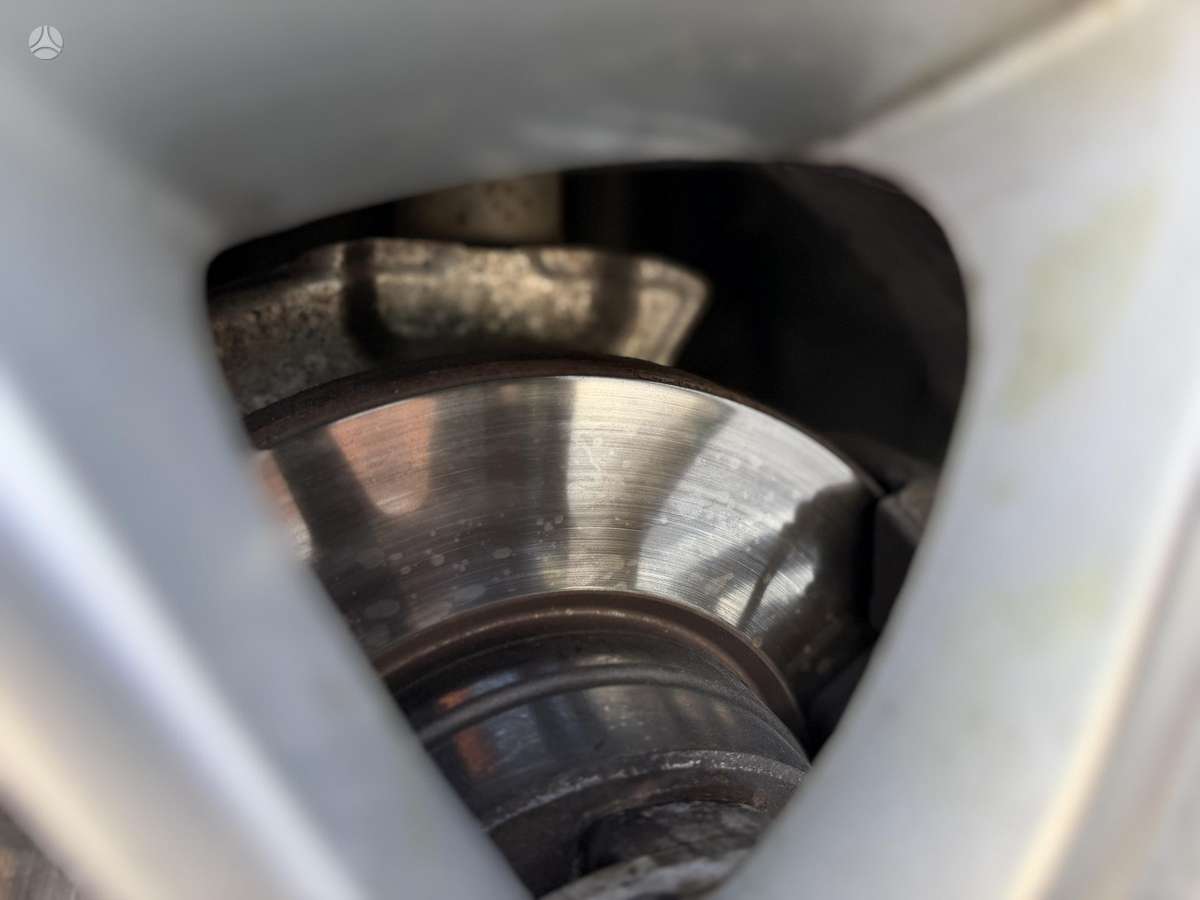 BMW 525 2006 — photo 22